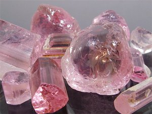 Характерные свойства розового Турмалина