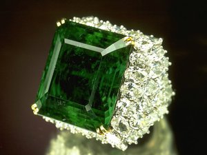 Наиболее известный зеленый камень — изумруд