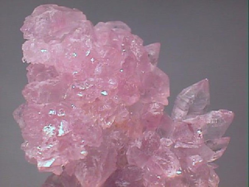 Розовый кварц и его свойства