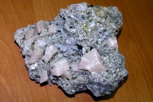 Характерное описание минерала Доломита