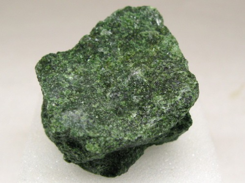 Что означает камень актинолит