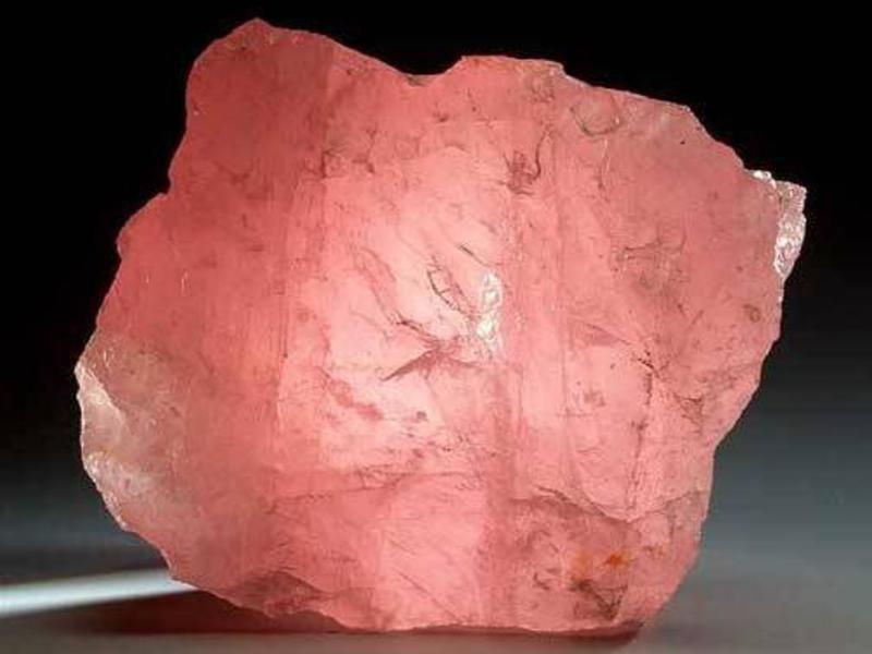Свойства камня розовый кварц
