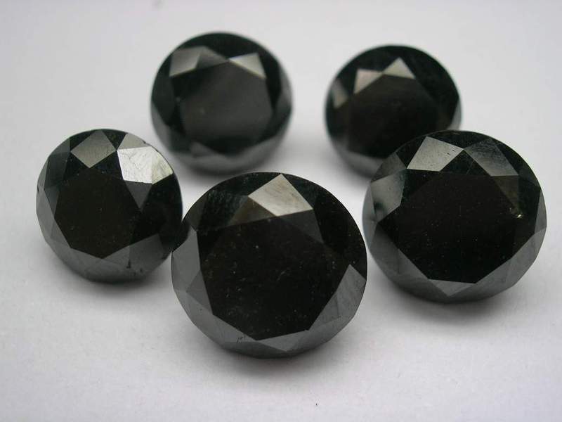 Как оценить черный бриллиант